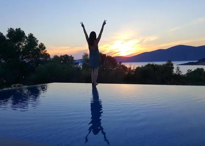 Βίλα Del Mar 18 Guests - - Front *